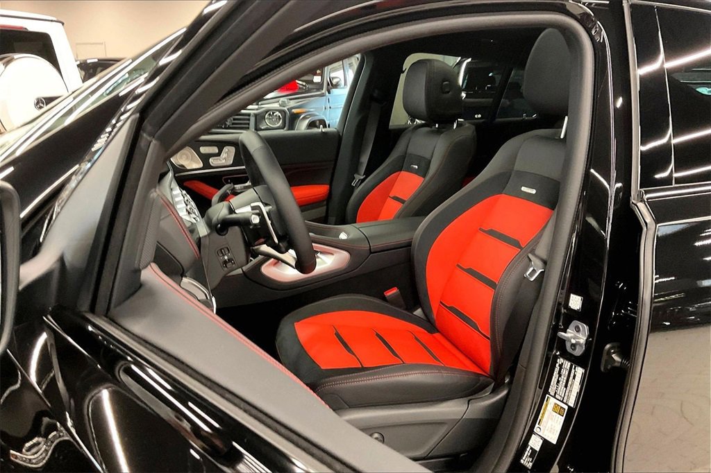 New 2026 Mercedes-Benz GLE 53 AMG 4MATIC Coupe image 9