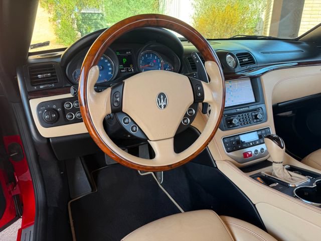 Used 2010 Maserati GranTurismo Convertible RWD image 32