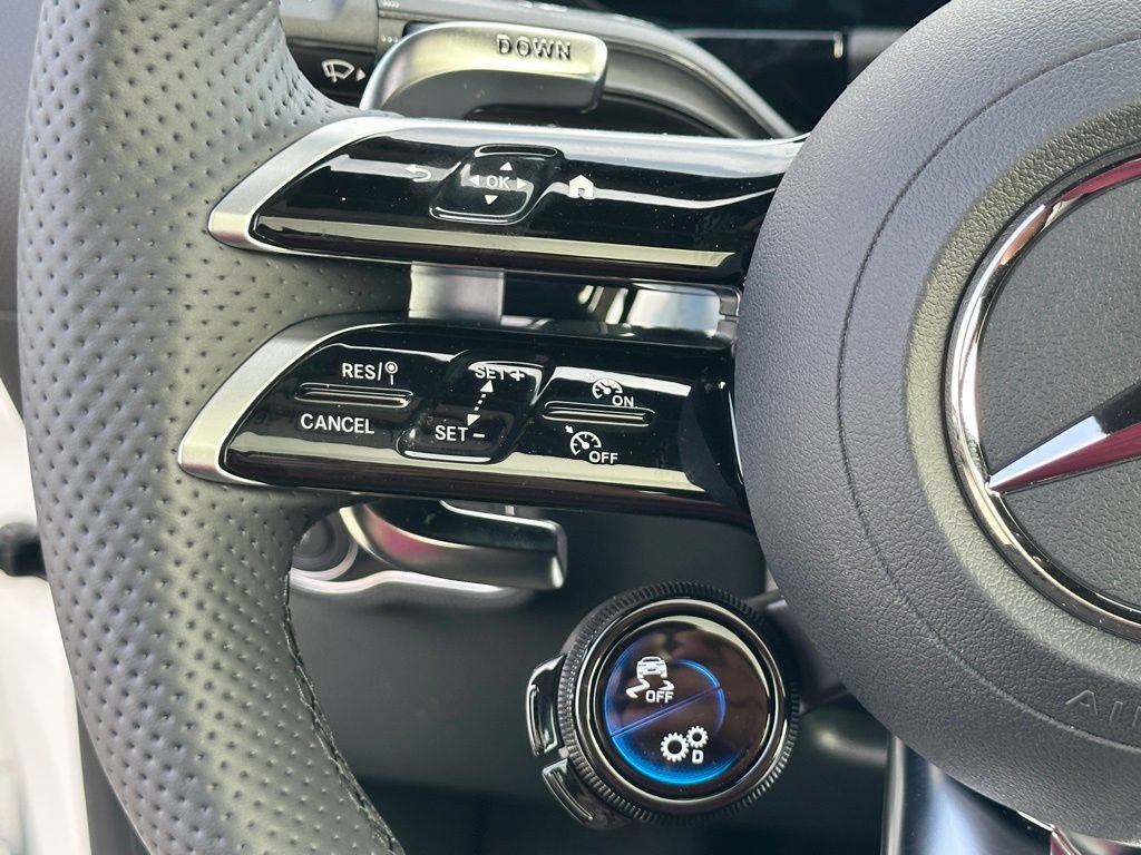 New 2025 Mercedes-Benz GLA 35 AMG 4MATIC image 24