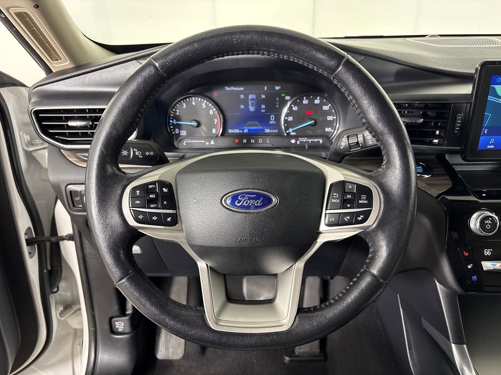Certified 2021 Ford Explorer Limited w/ Equipment Group 301A RWD image 16