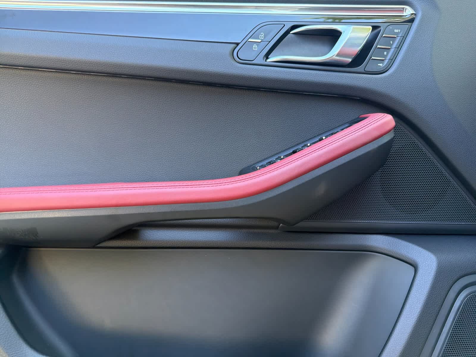 New 2026 Porsche Macan AWD/4WD image 12