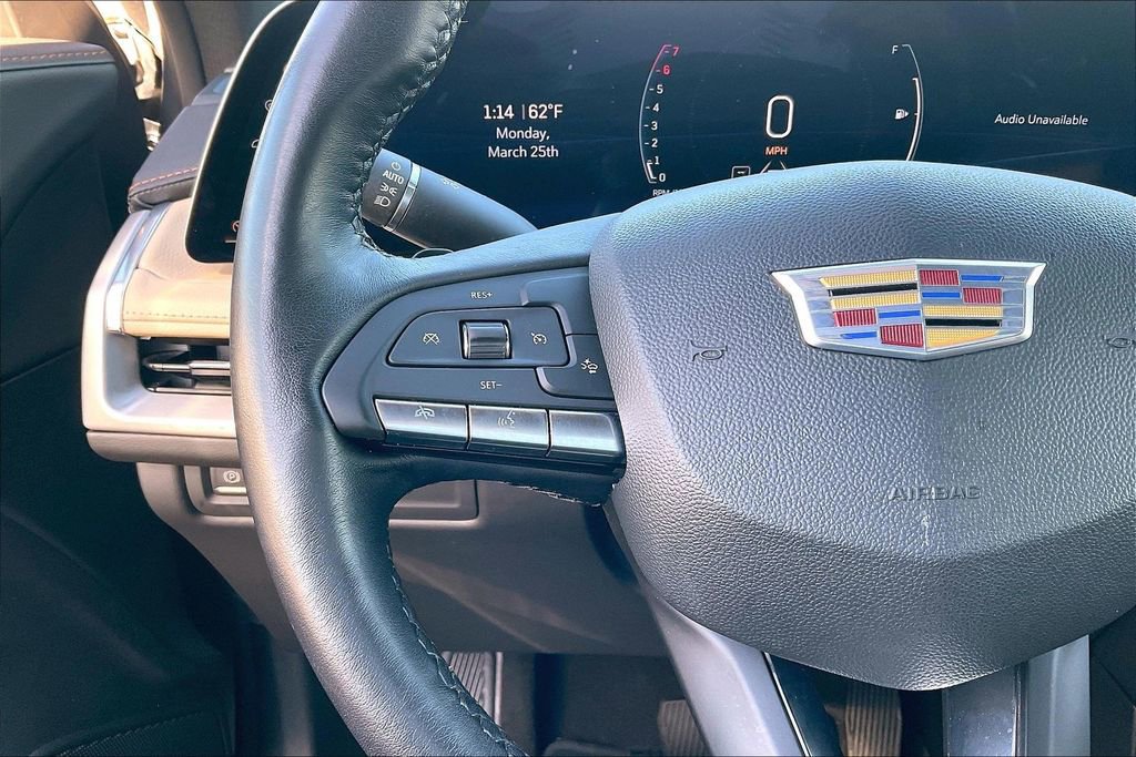 Used 2025 Cadillac XT4 Premium Luxury image 26