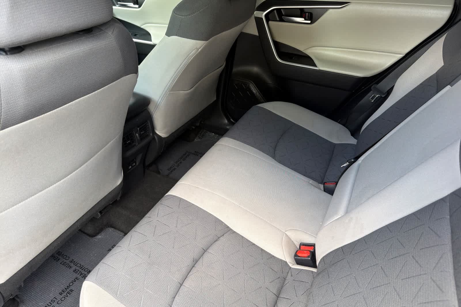 Certified 2023 Toyota RAV4 XLE AWD/4WD image 4