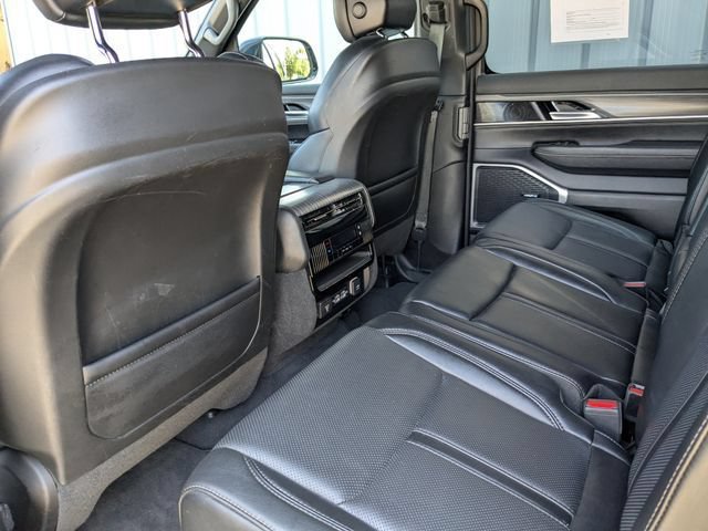 Used 2024 Jeep Wagoneer Series II w/ Flexible Seating Group AWD/4WD image 28