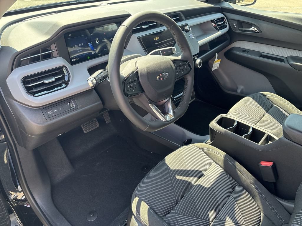 New 2027 Chevrolet Bolt LT w/ Comfort Package FWD image 11
