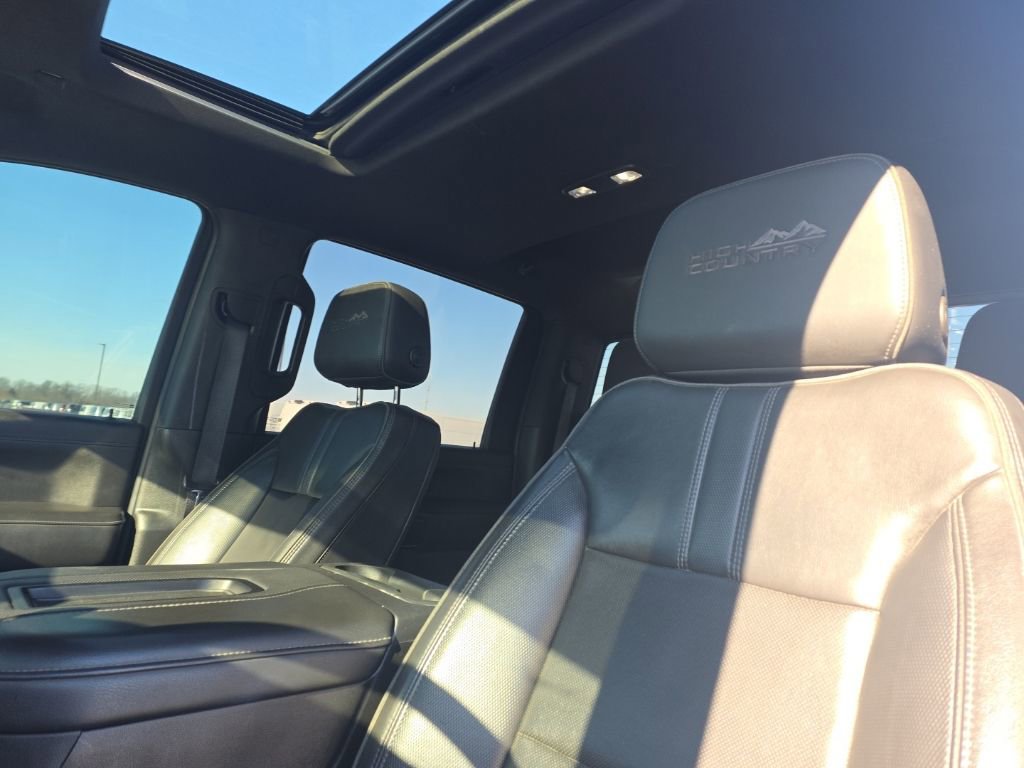 Used 2022 Chevrolet Silverado 3500 High Country w/ Safety Package II image 45