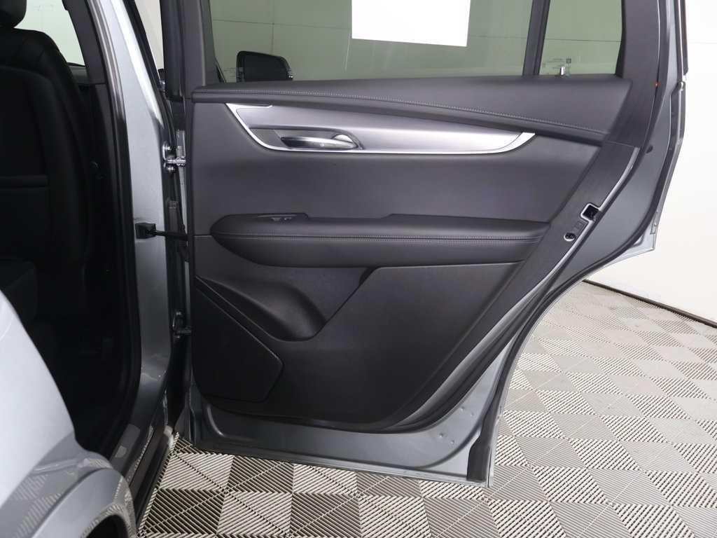 Used 2024 Cadillac XT6 Luxury w/ LPO, Floor Liner Package AWD/4WD image 27