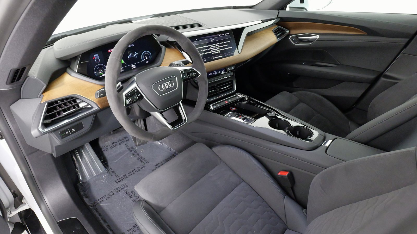 Used 2023 Audi e-tron GT Premium Plus image 31