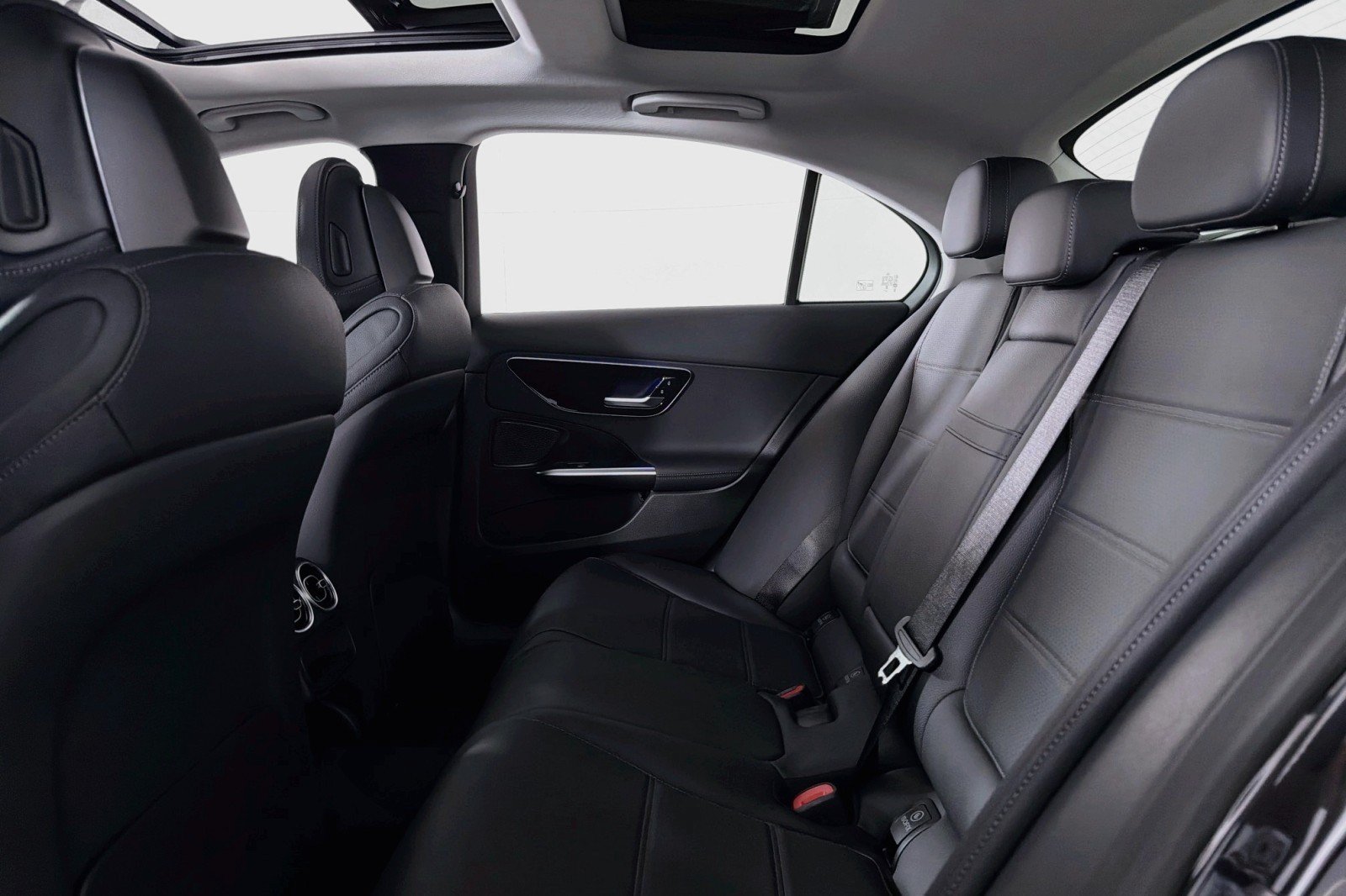 New 2026 Mercedes-Benz C 300 Sedan image 7