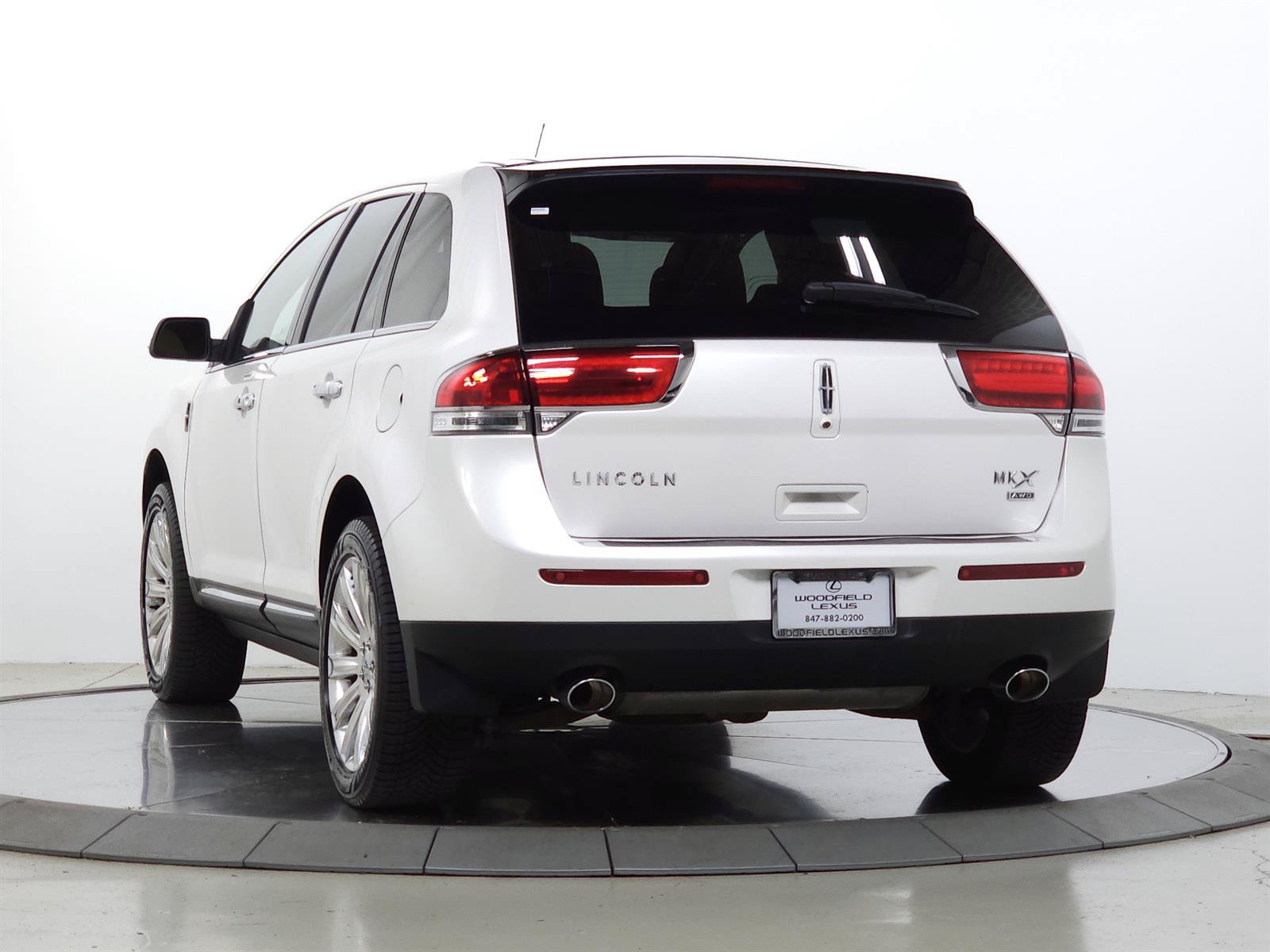 Used 2013 Lincoln MKX AWD image 5