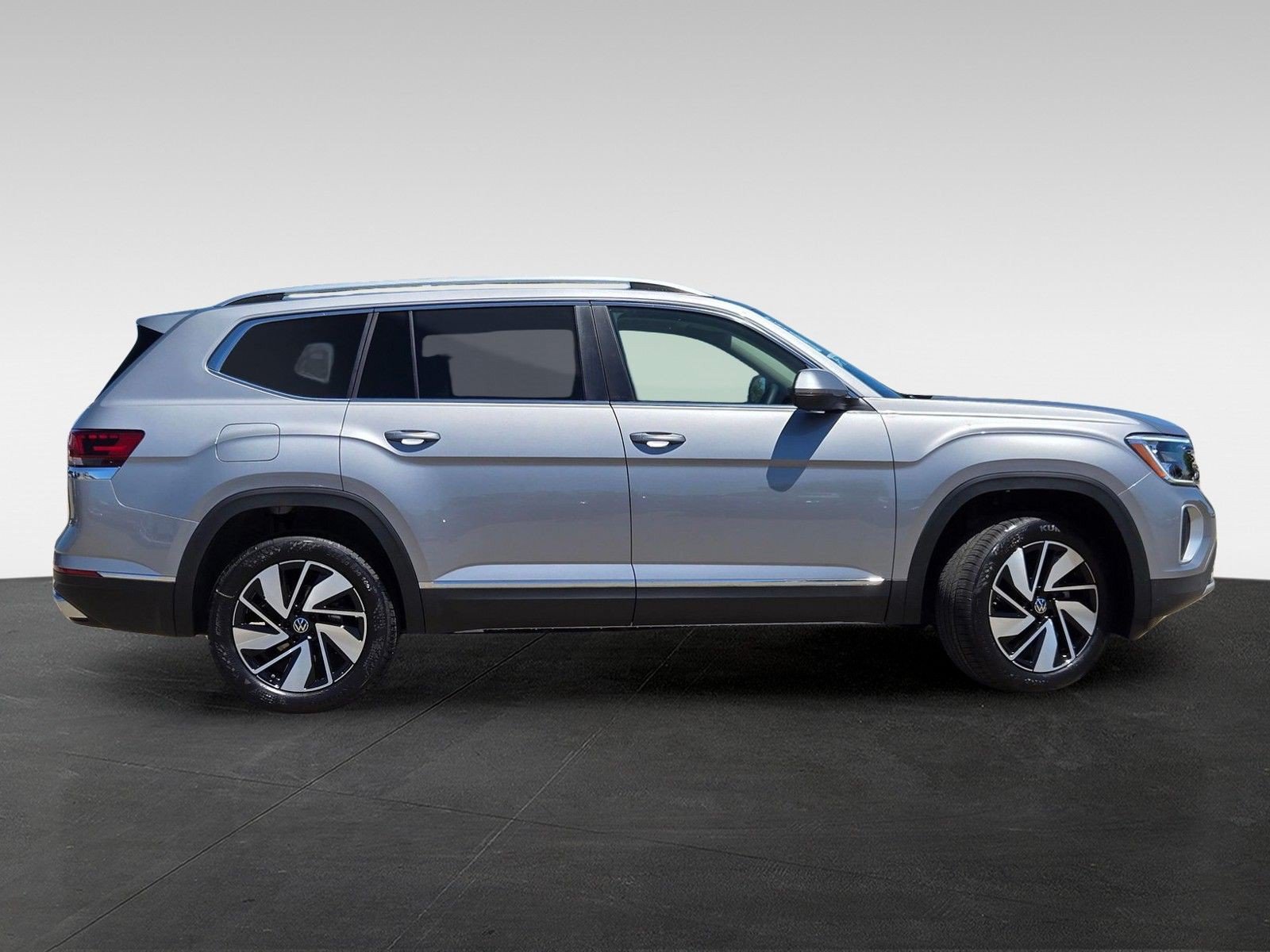 New 2026 Volkswagen Atlas SEL AWD/4WD image 4