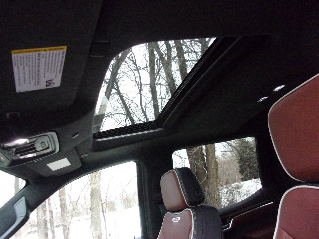 Used 2023 GMC Sierra 1500 Denali Ultimate image 10