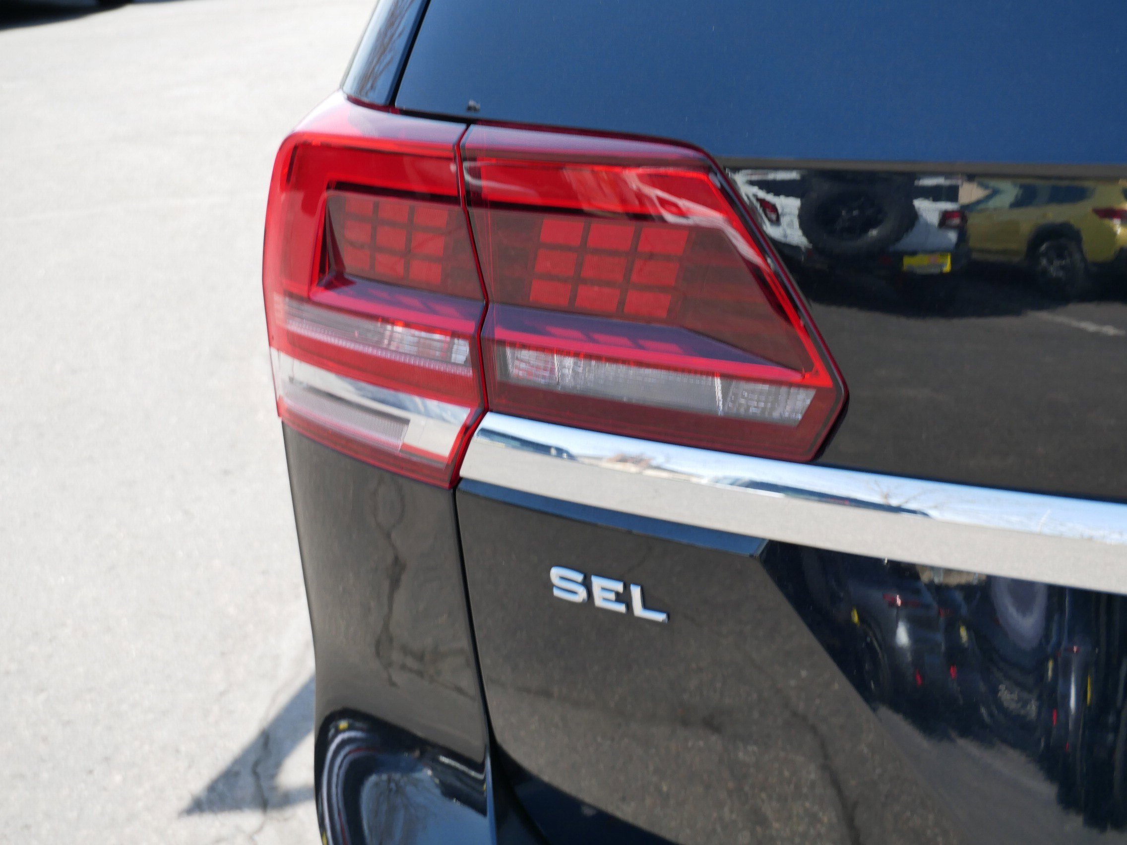 Used 2019 Volkswagen Atlas SEL AWD/4WD image 17