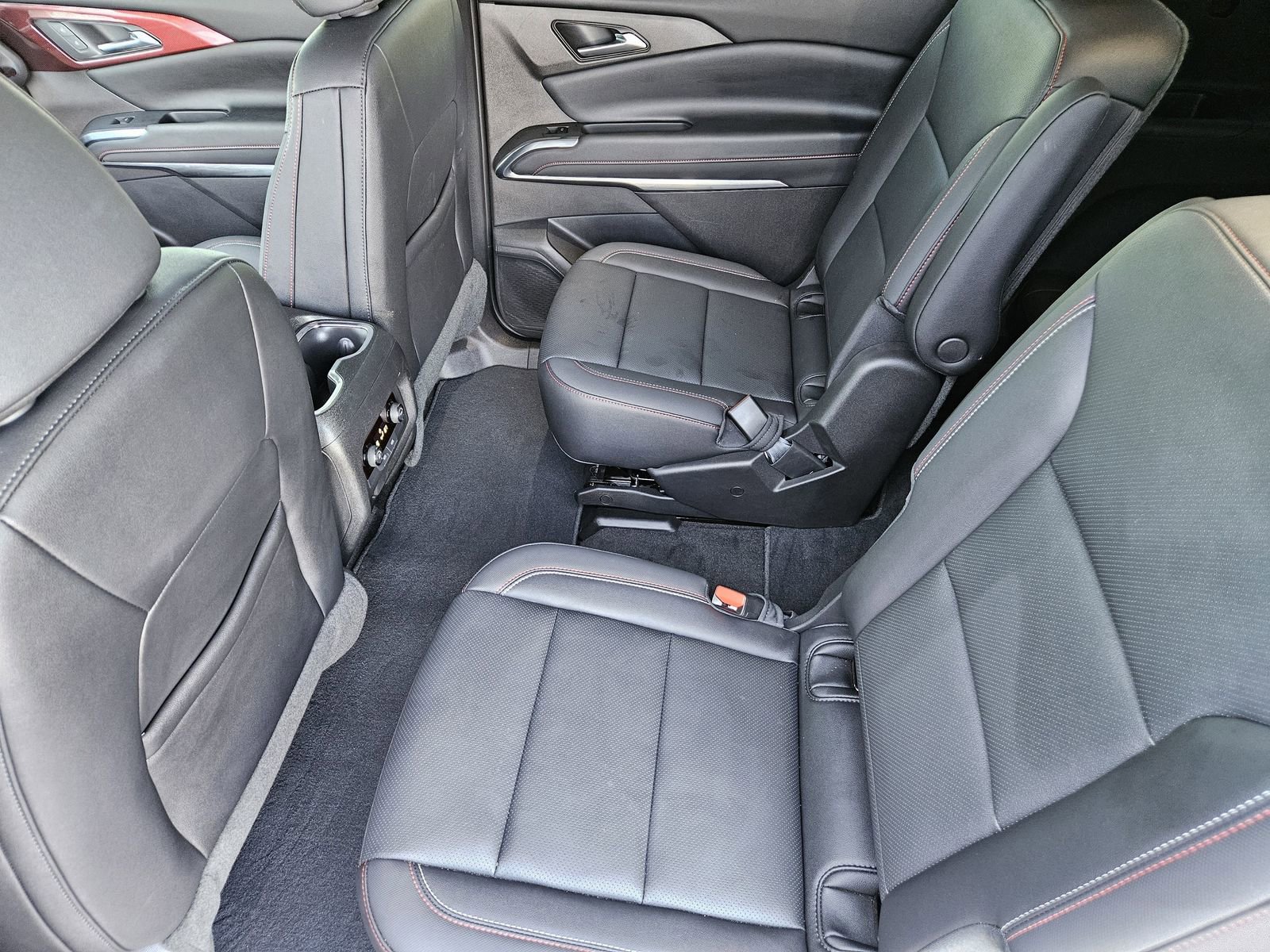 Certified 2025 Chevrolet Traverse Z71 w/ Driver Confidence Package image 31