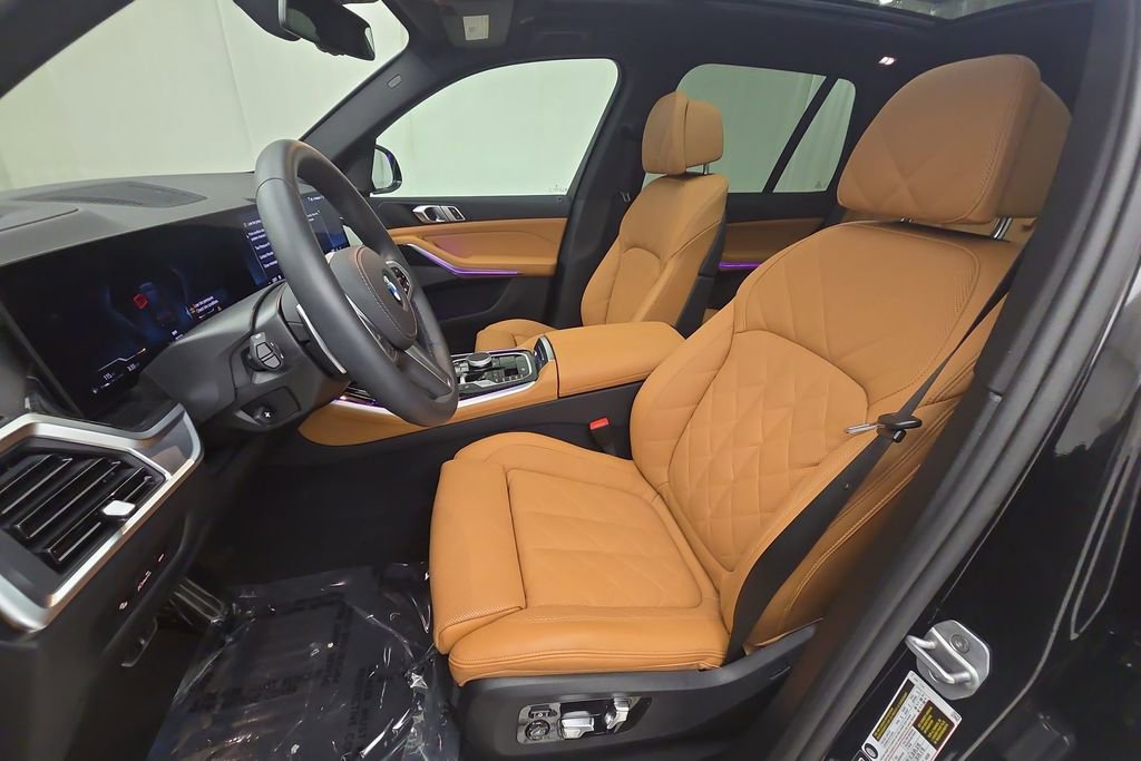 Certified 2025 BMW X5 xDrive40i w/ M Sport Package image 12