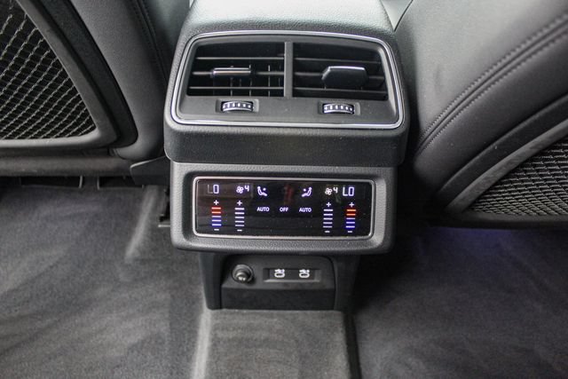 Used 2021 Audi e-tron Premium w/ Convenience Plus Package AWD/4WD image 23