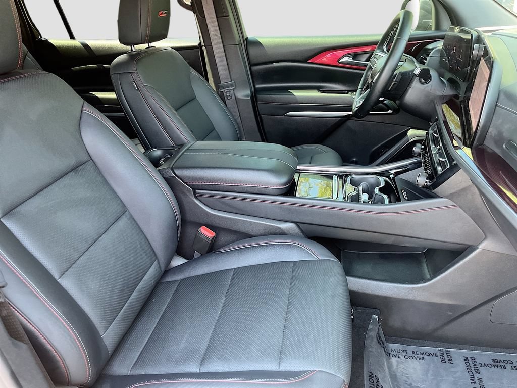 Used 2026 Chevrolet Traverse Z71 w/ Driver Confidence Package AWD/4WD image 29