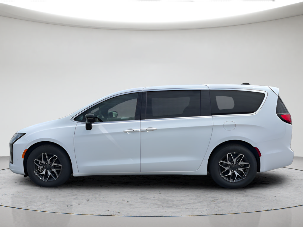 New 2027 Chrysler Pacifica Limited FWD image 6