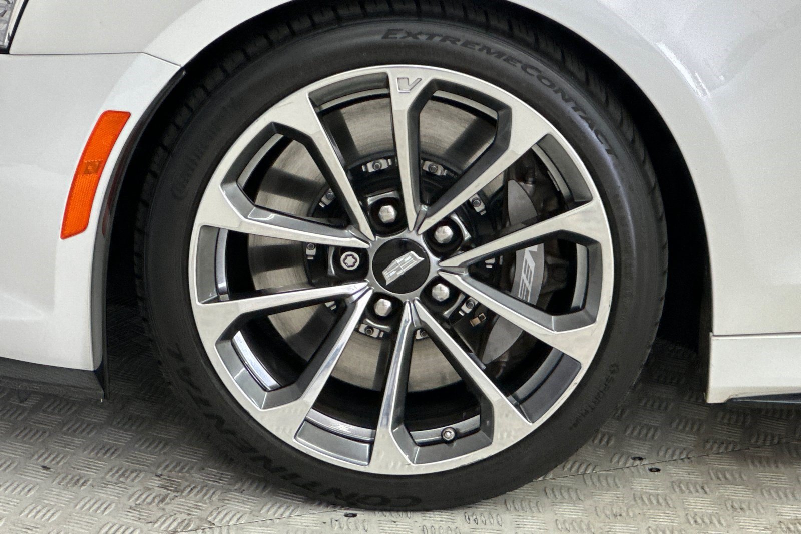 Used 2017 Cadillac ATS V w/ Carbon Fiber Package RWD image 12