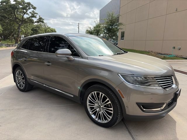 Used 2016 Lincoln MKX Reserve w/ Luxury Package AWD/4WD image 4