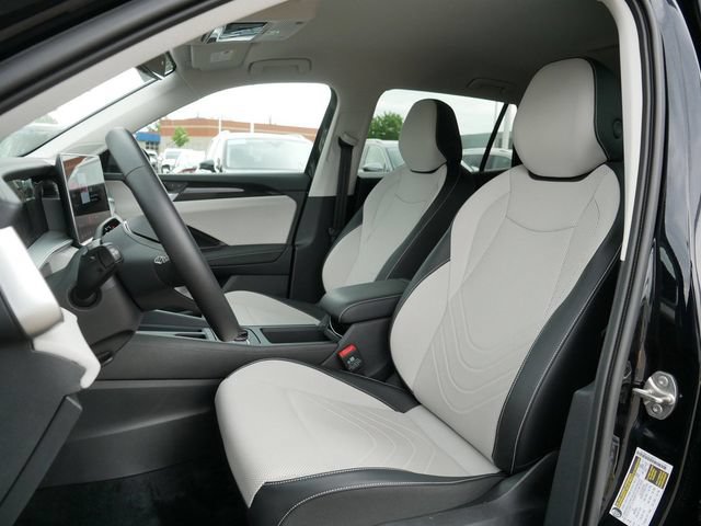Certified 2025 Volkswagen Tiguan SE AWD/4WD image 15