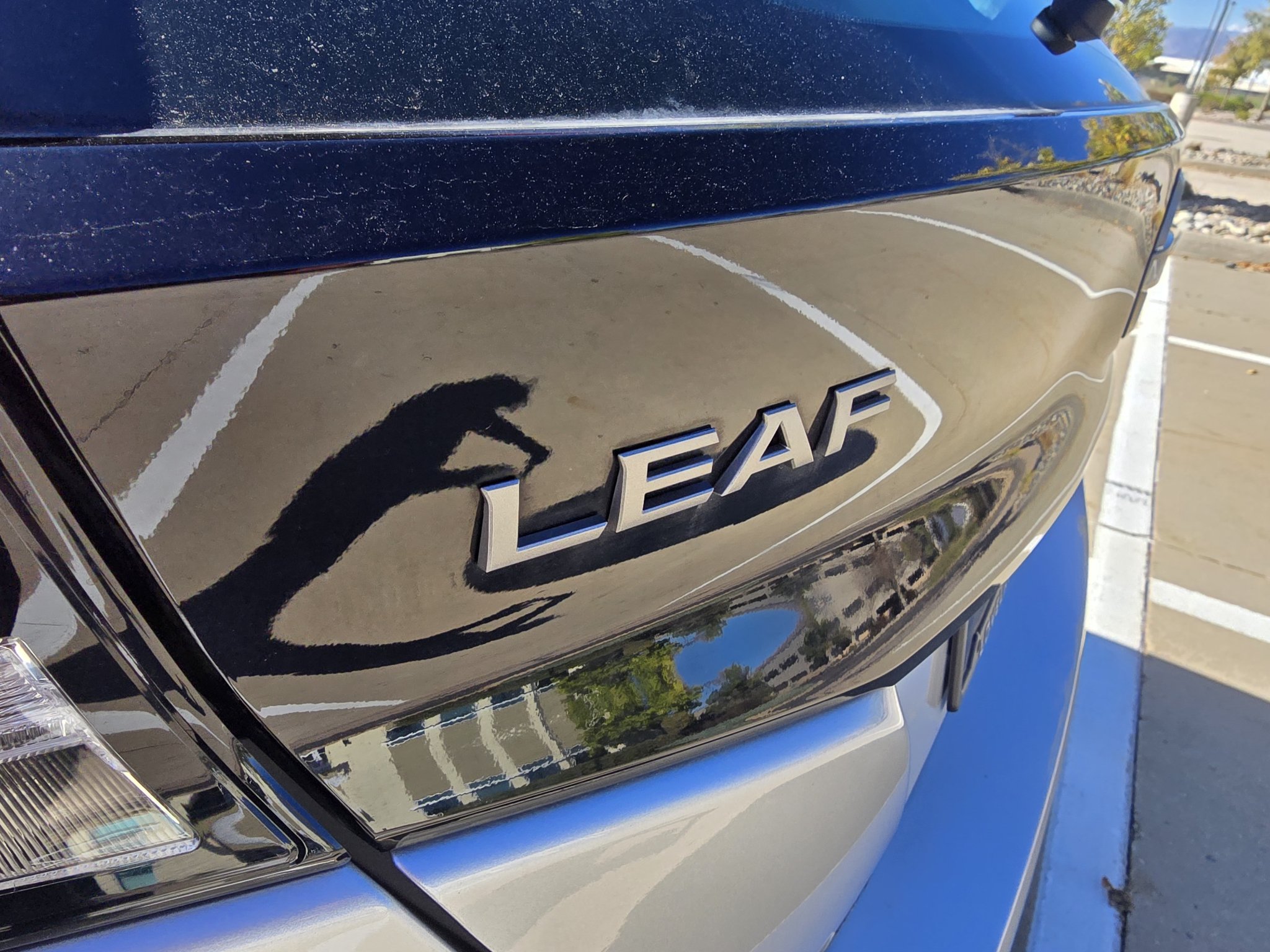 Used 2025 Nissan Leaf S FWD image 11