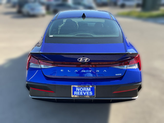 Used 2025 Hyundai Elantra SEL FWD image 4