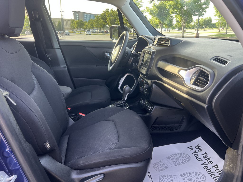 Used 2019 Jeep Renegade Sport w/ Sport Appearance Group AWD/4WD image 11