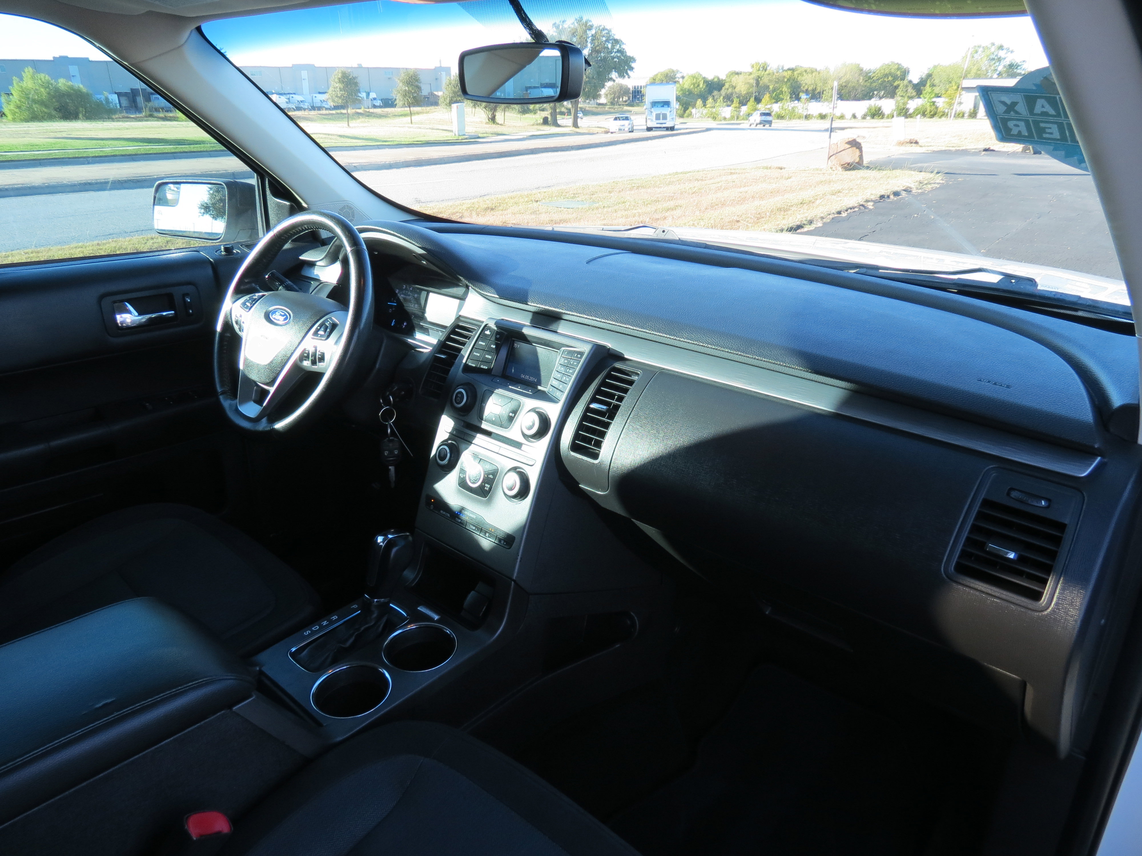 Used 2018 Ford Flex SE image 22