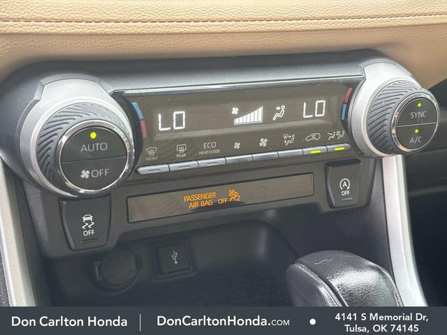Used 2020 Toyota RAV4 XLE w/ Convenience Package FWD image 8