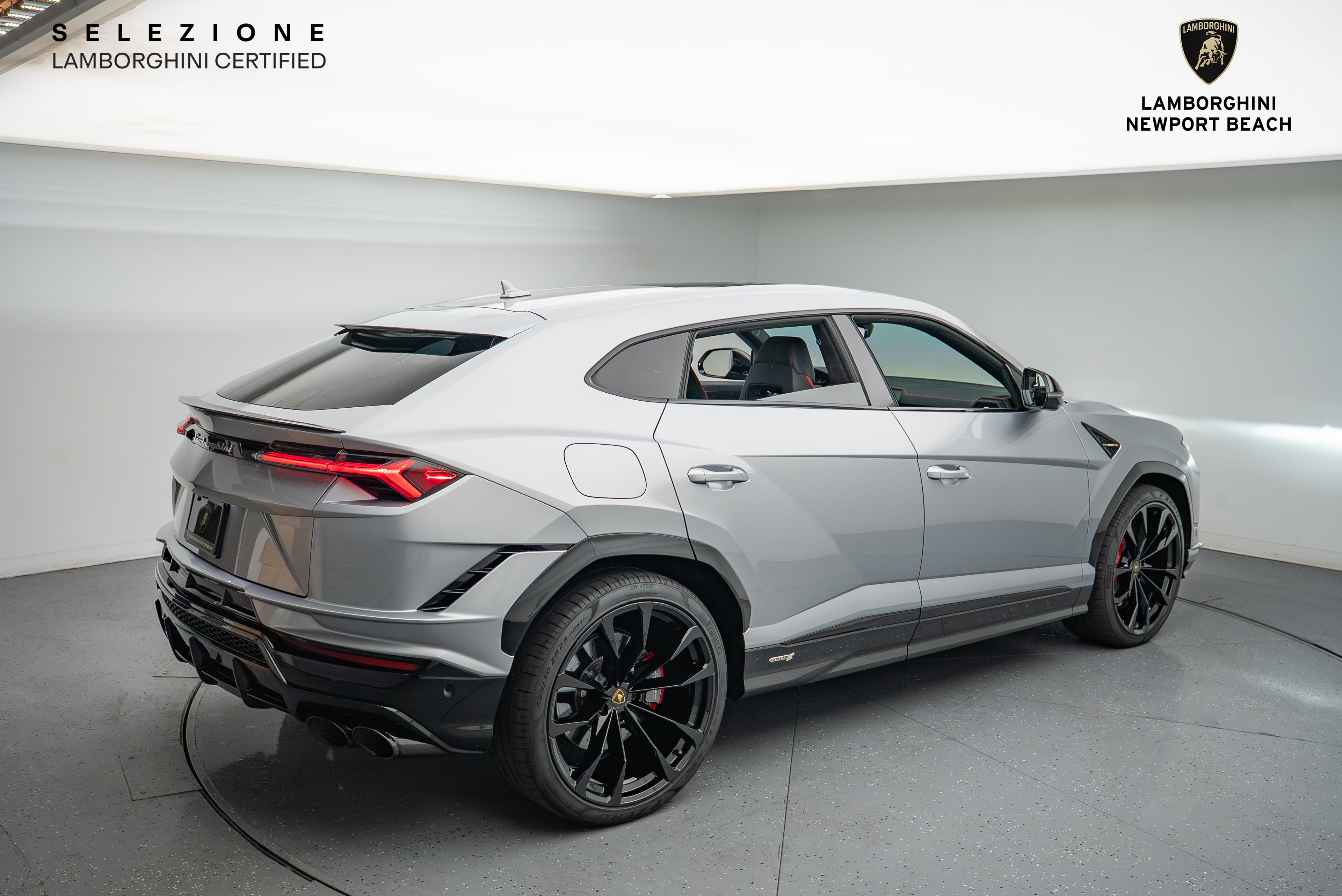 Used 2024 Lamborghini Urus S image 19