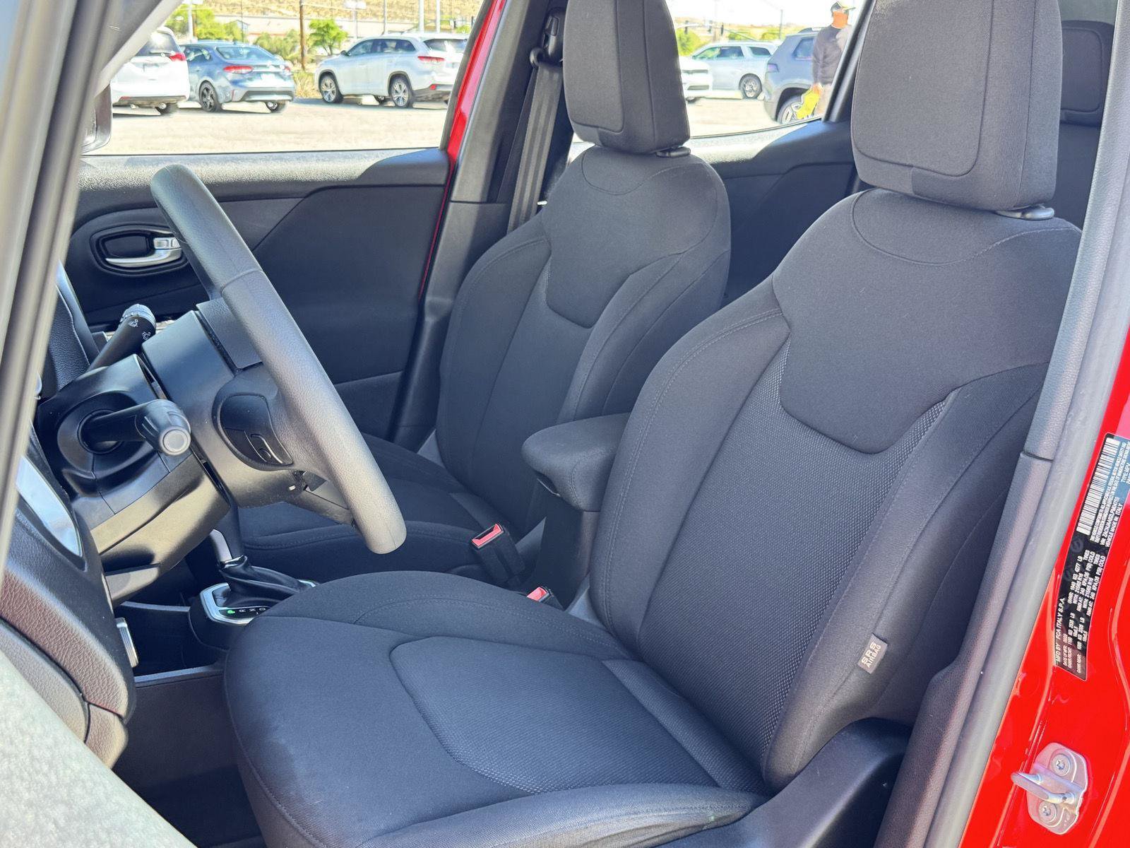 Used 2020 Jeep Renegade Sport FWD image 28