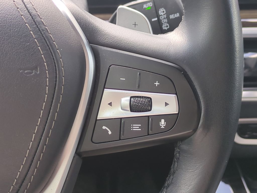 Used 2025 BMW X5 xDrive50e image 30