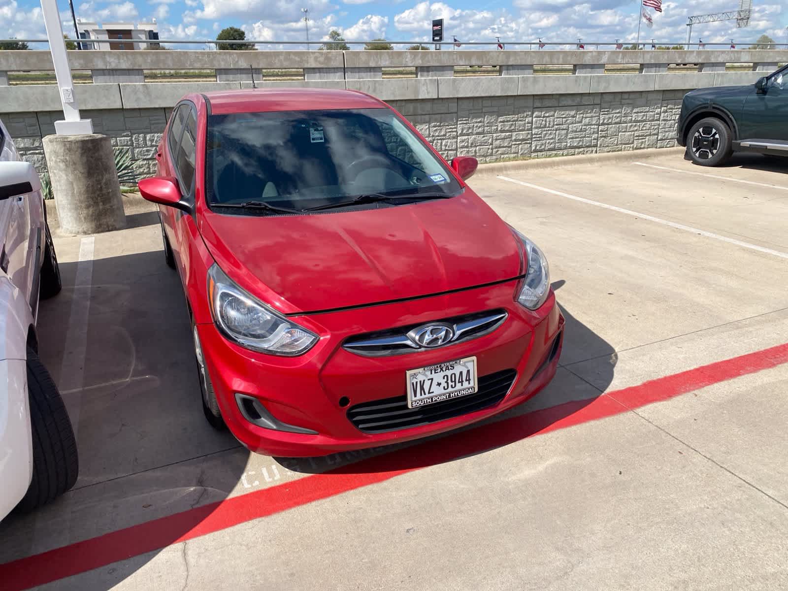 Used 2014 Hyundai Accent GS FWD image 3