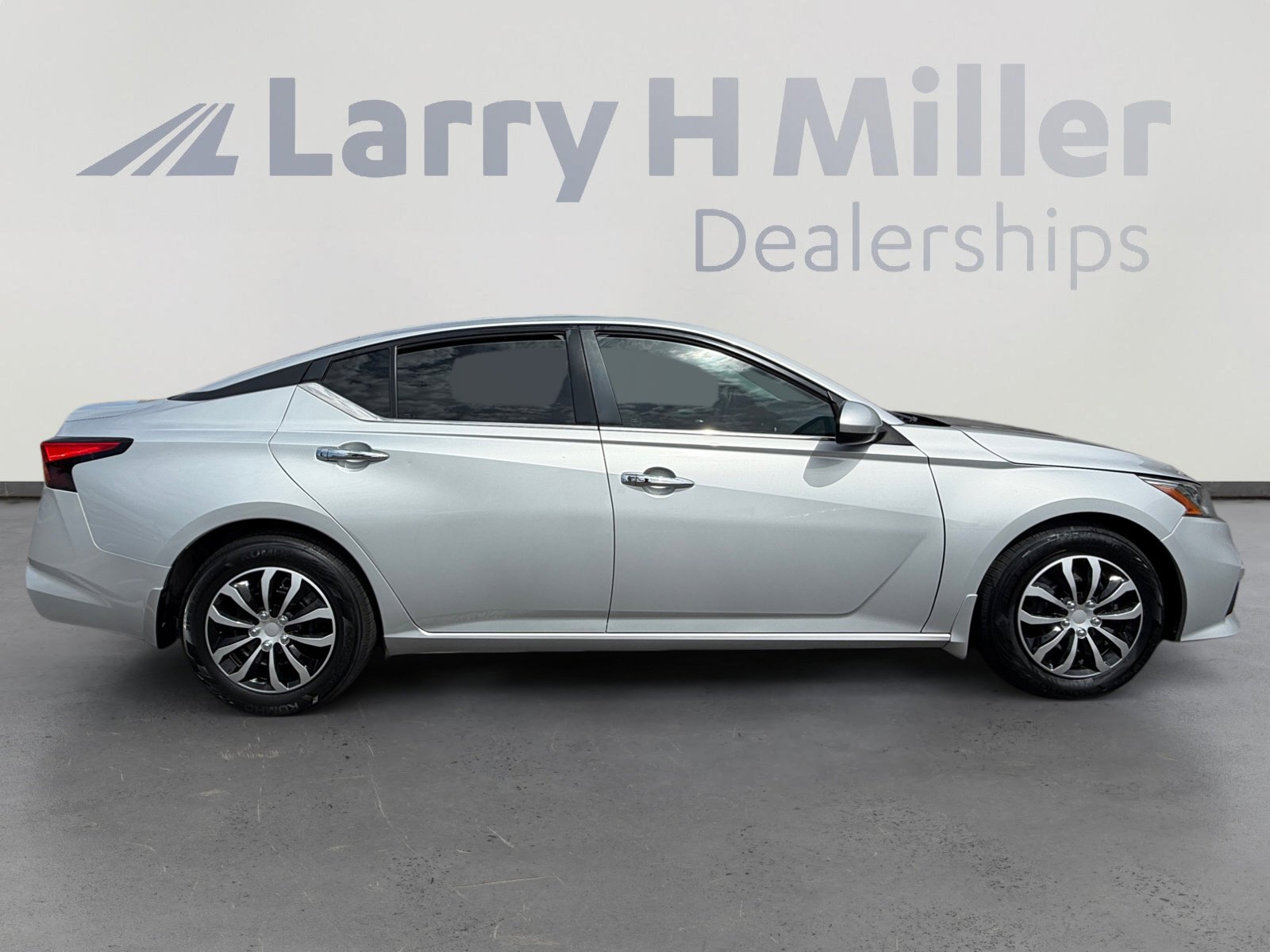Used 2021 Nissan Altima 2.5 S FWD image 6