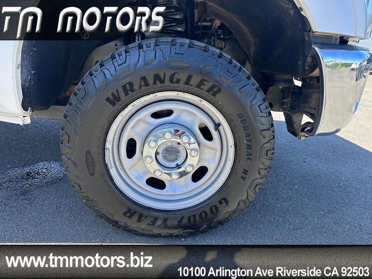 Used 2014 Ford F250 XL w/ XL Appearance Package AWD/4WD image 10