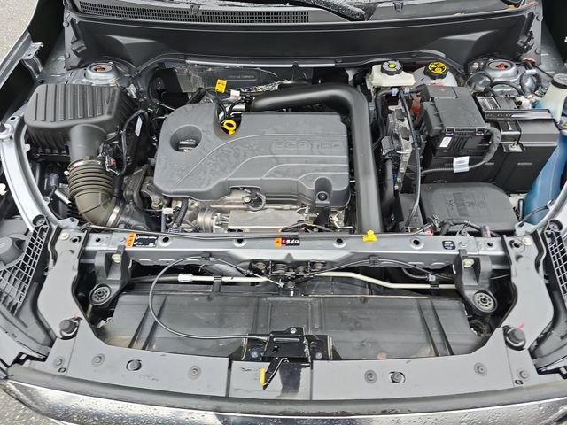 Used 2023 GMC Terrain AT4 image 34