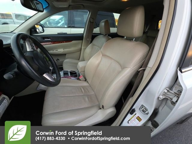 Used 2011 Subaru Outback 2.5i Limited image 9