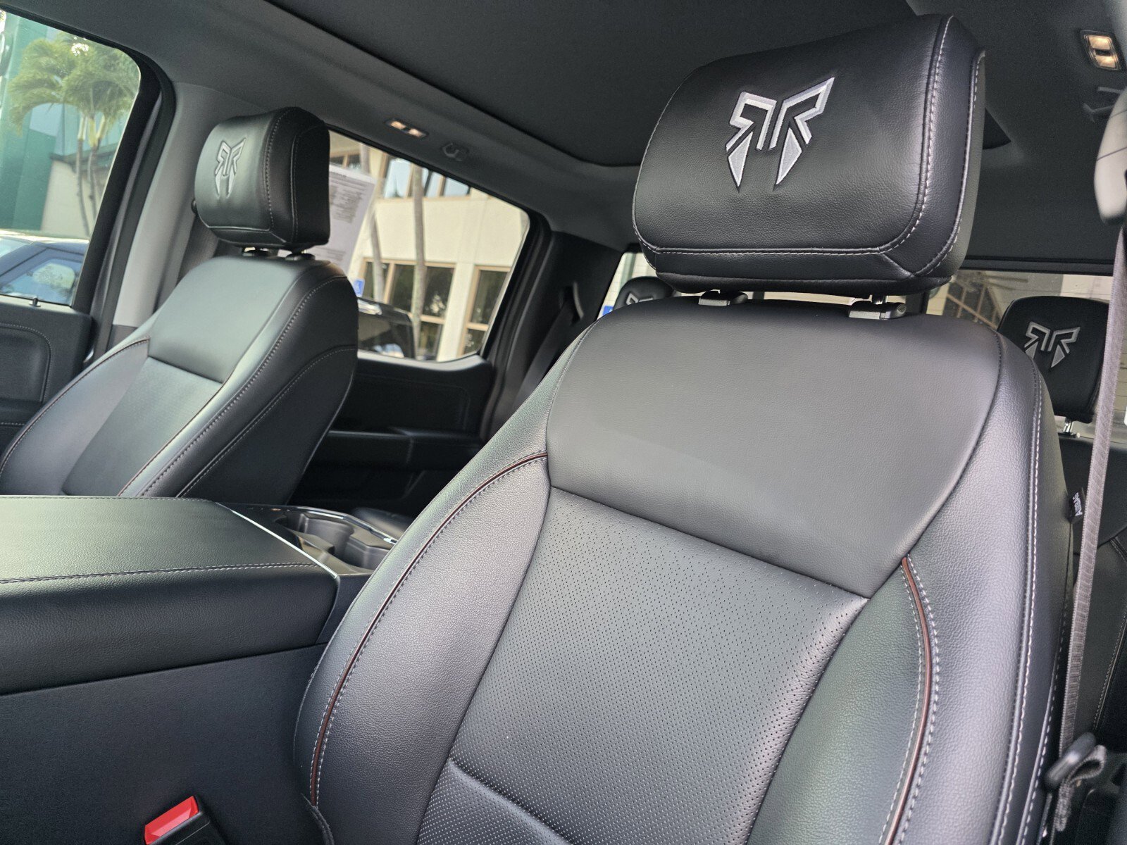 Used 2024 Ford F250 Lariat w/ Lariat Ultimate Package image 12