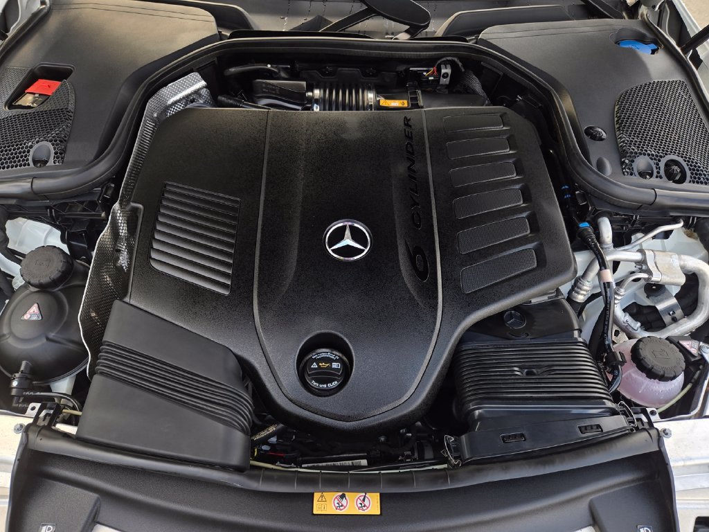 Used 2022 Mercedes-Benz E 450 4MATIC All-Terrain Wagon w/ Driver Assistance Package image 42