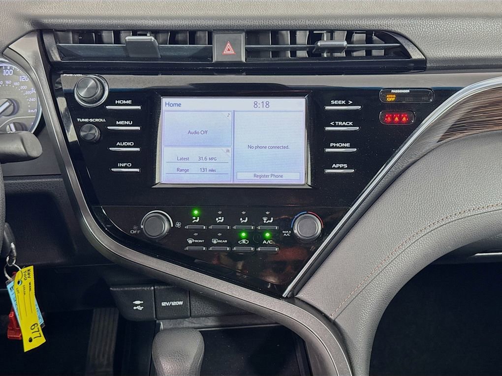 Used 2018 Toyota Camry LE image 35