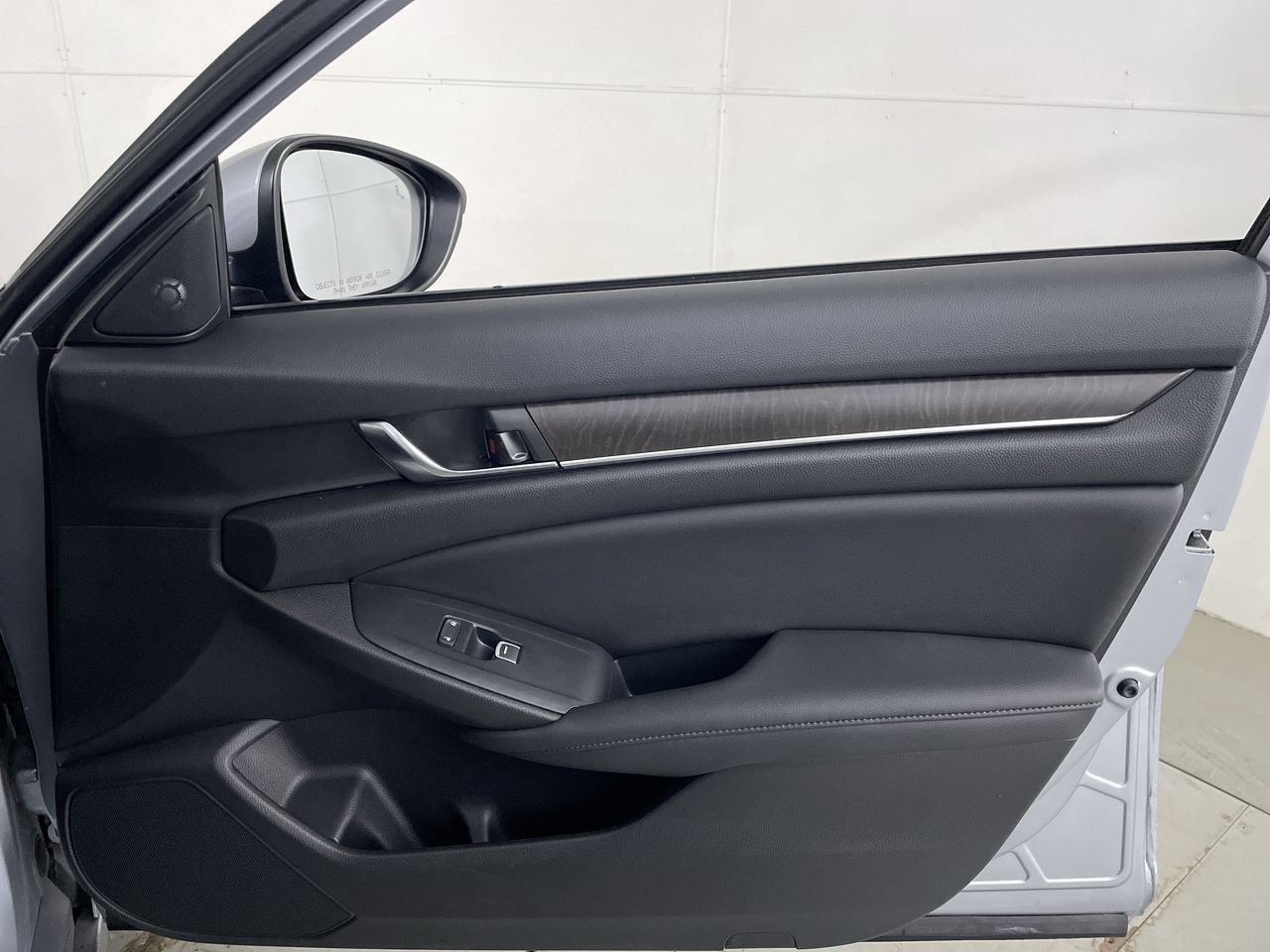 Used 2020 Honda Accord EX-L image 23