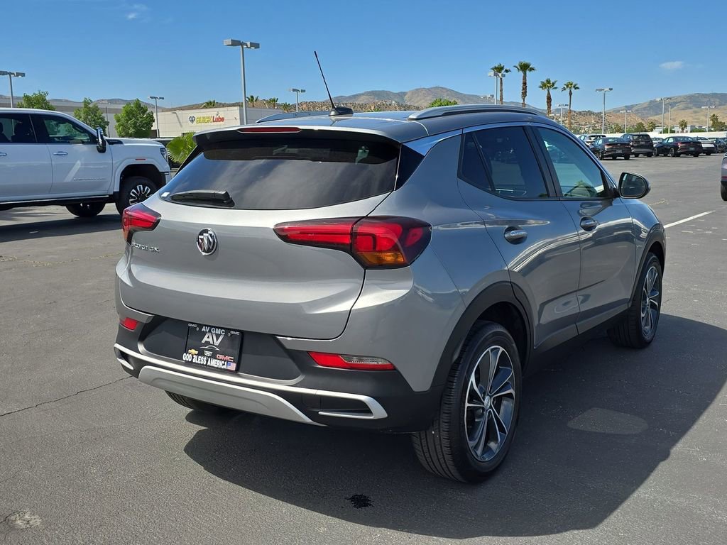 Used 2023 Buick Encore GX Select FWD image 36