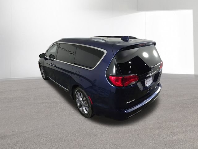 Used 2018 Chrysler Pacifica Limited w/ Tire & Wheel Group image 39