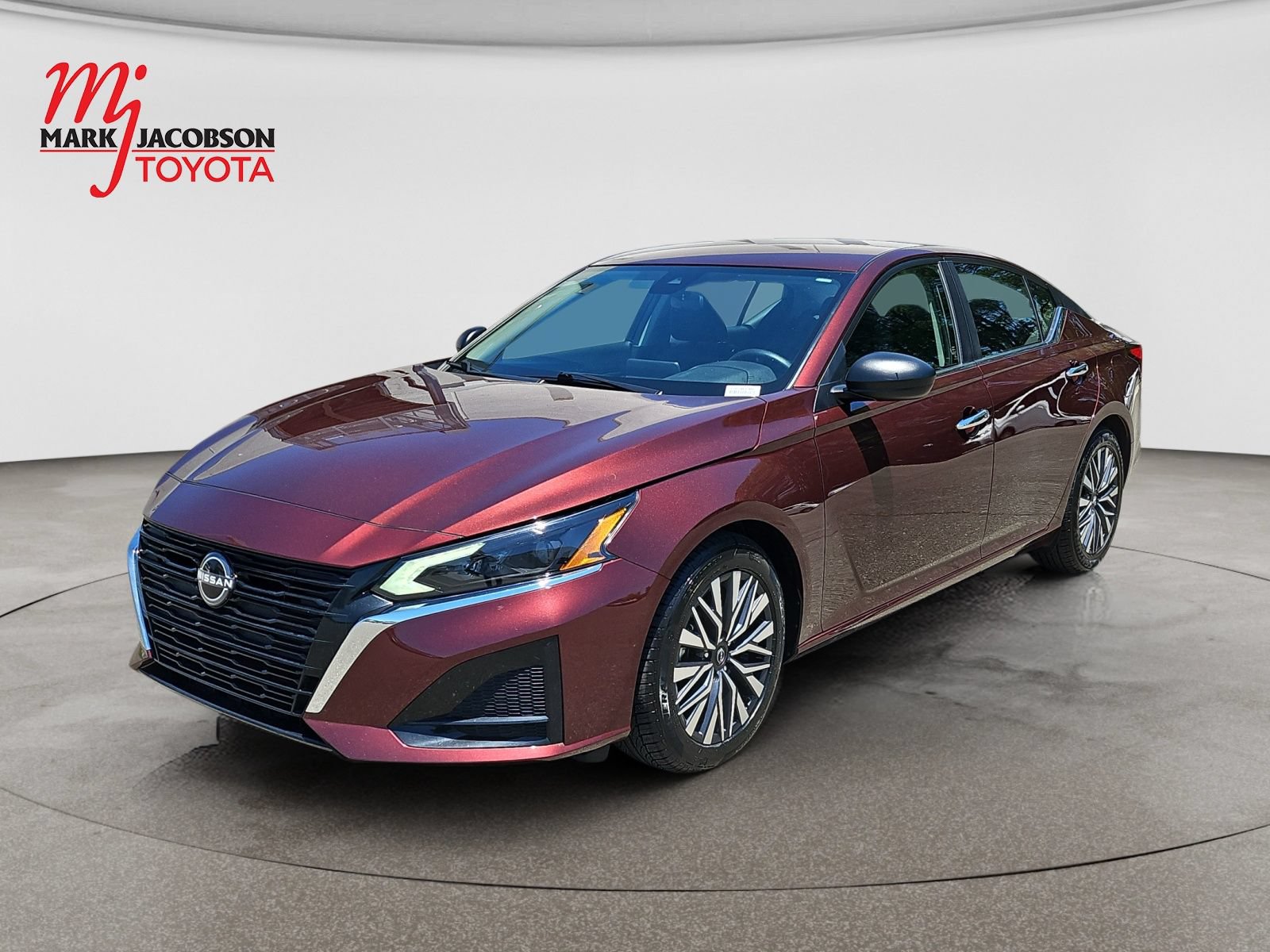 Used 2025 Nissan Altima 2.5 SV FWD image 1