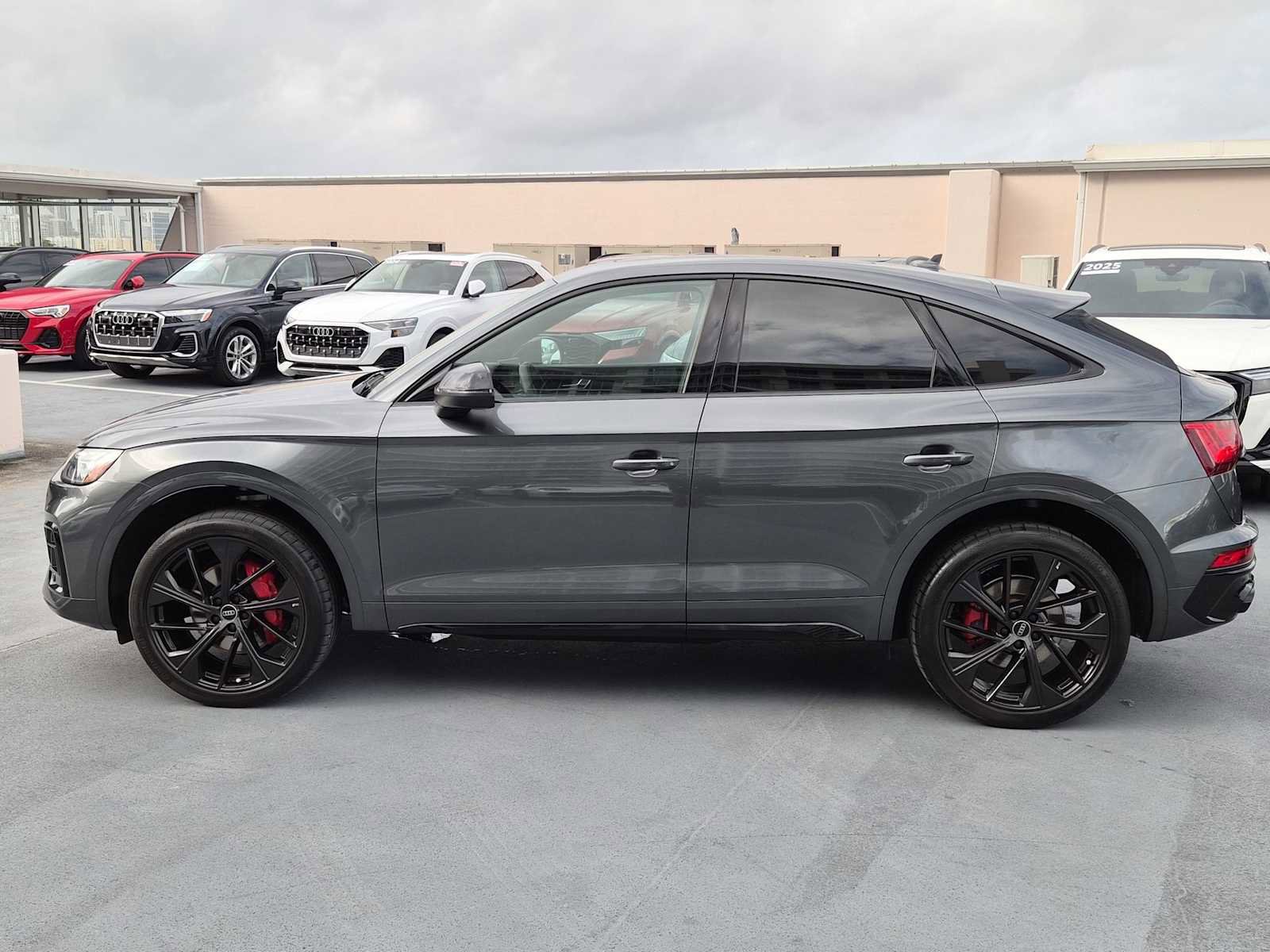 Certified 2025 Audi SQ5 Premium Plus image 3