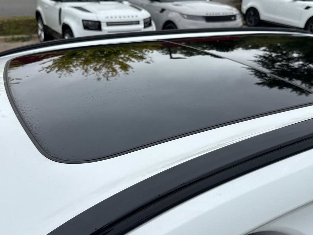 Certified 2026 Volvo XC60 B5 Plus w/ Protection Package Premier AWD/4WD image 31