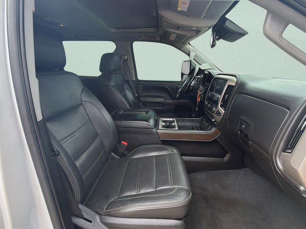 Used 2019 GMC Sierra 2500 Denali w/ Duramax Plus Package image 12