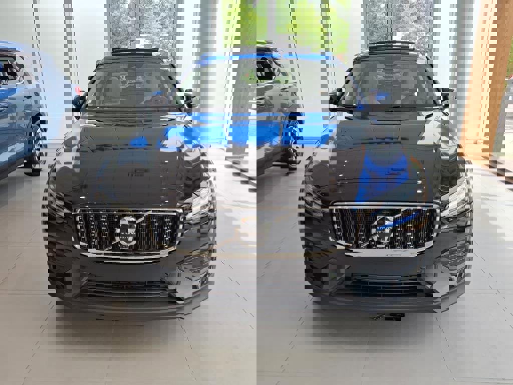 New 2025 Volvo V60 B5 Cross Country Plus w/ Protection Package Premier image 2