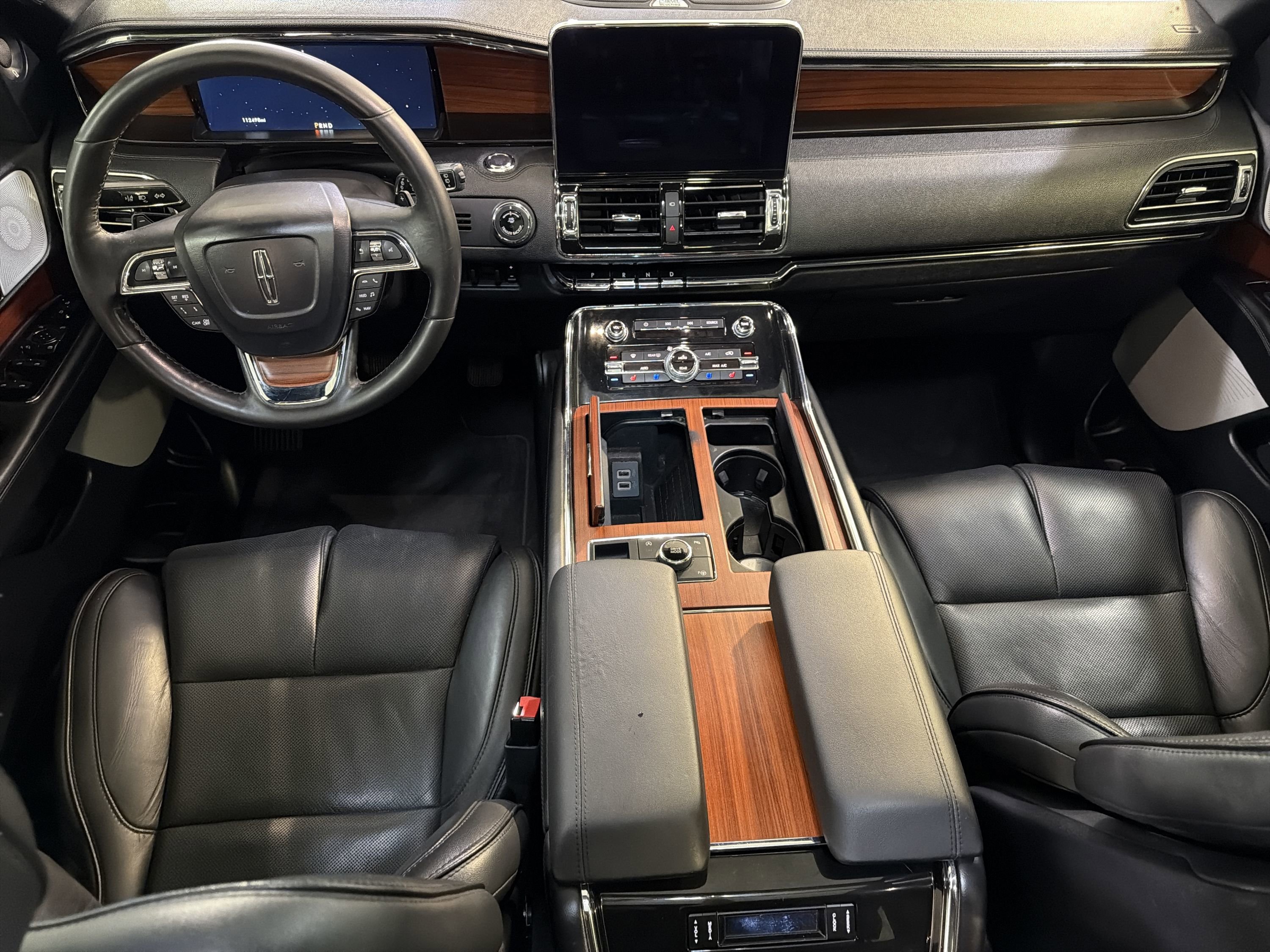 Used 2018 Lincoln Navigator L Reserve w/ Technology Package AWD/4WD image 22